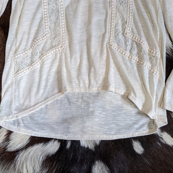 Hint of Mint Lace Tunic - Picture 8 of 10